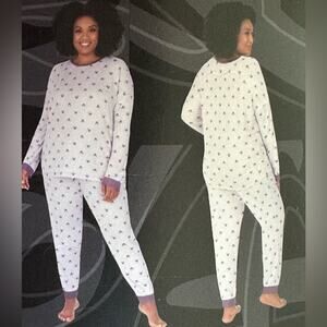 Disney Minnie Mouse Pajama Set Jogger Style size XXL Women’s Purple Lila Nwt